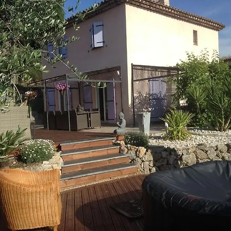 Вилла Jolie A Quartier Saint Antoine Грасс